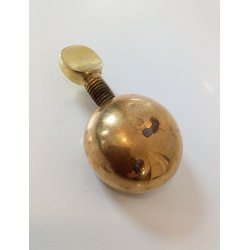 Carl Aubck  nddeknkker i messing 