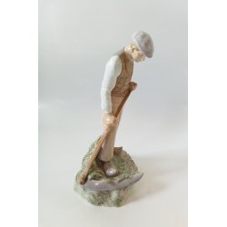 Axel Locher for B &amp; G Copenhagen No. 2043. figur