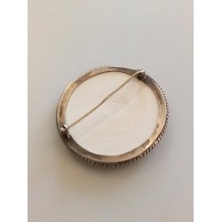 Art Deco broche i porceln og slv 