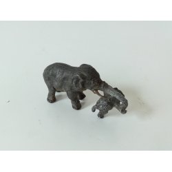 Antik miniature figur " Wienerbronze "