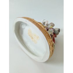 Wien, strig porceln figur 