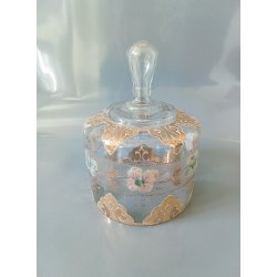 Antik osteklokke i glas