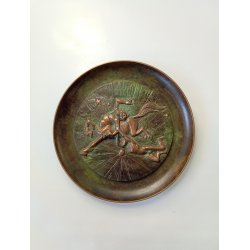 Tura Bronce Ildfast, Mnsterbesk bronze fad