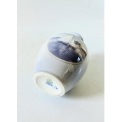 Royal Copenhagen No. 170 porceln vase 