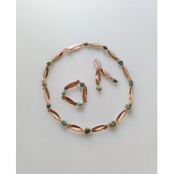 Retro smykkest i 14 karat guld prydet med turkis