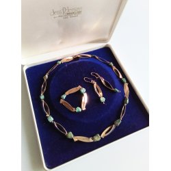 Retro smykkest i 14 karat guld prydet med turkis