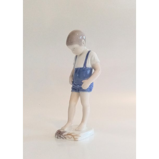 Bing &amp; Gr�ndahl figur, Dreng med krabber Nr. 1870