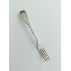 Antik middagsgaffel i tret�rnet s�lv