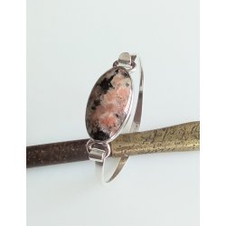 N.E From armb�nd i s�lv med Bornholmsk granit 