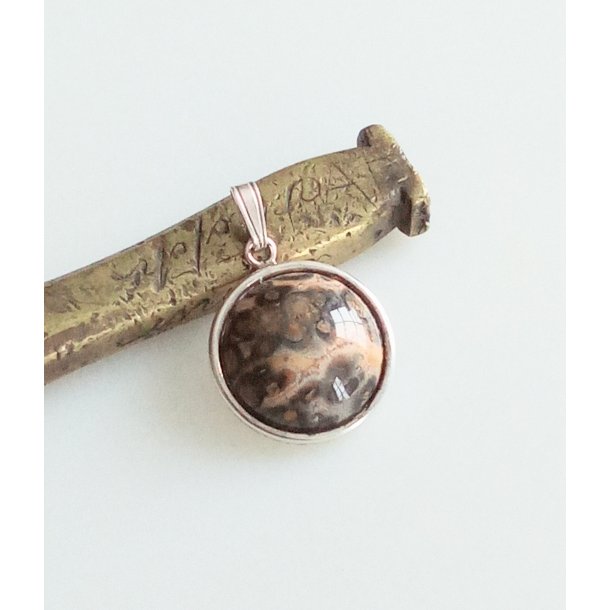 Retro s�lv vedh�ng med Bornholmsk granit 