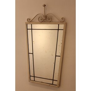 Spejl i smedejernsramme