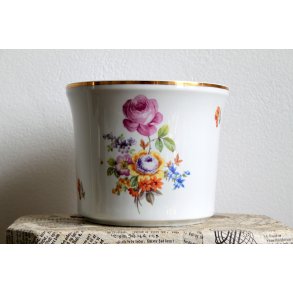 Kahla urtepotteskjuler