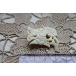 Broche udskret i ben