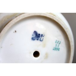 C.T porceln urtepotteskjuler