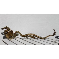 Kinesisk drage i messing