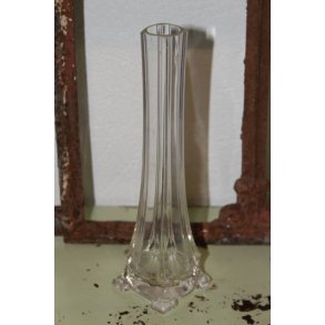 Eiffel vase