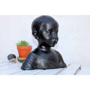 L.Hjorth Terracotta buste No.568