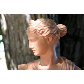 L.Hjorth Terracotta buste No. 437B