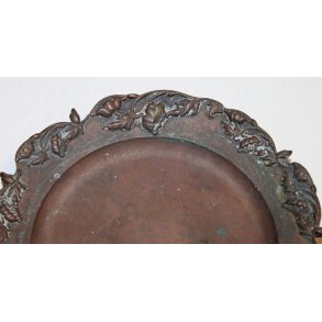 Art Nouveau bronze fad