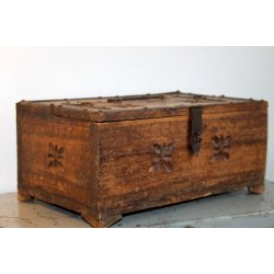 Stor udskret trskrin