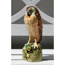 Art Nouveau Royal Dux majolica figur